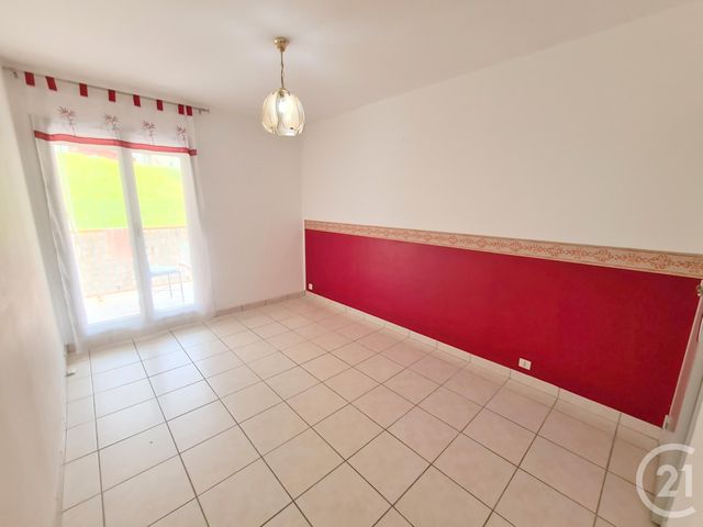 Appartement F3 à vendre - 4 pièces - 73.77 m2 - AUBENAS - 07 - RHONE-ALPES - Century 21 Agence Nogier Appartement F3 à vendre - 4 pièces - 73.77 m2 - AUBENAS - 07 - RHONE-ALPES - Century 21 Agence Nogier