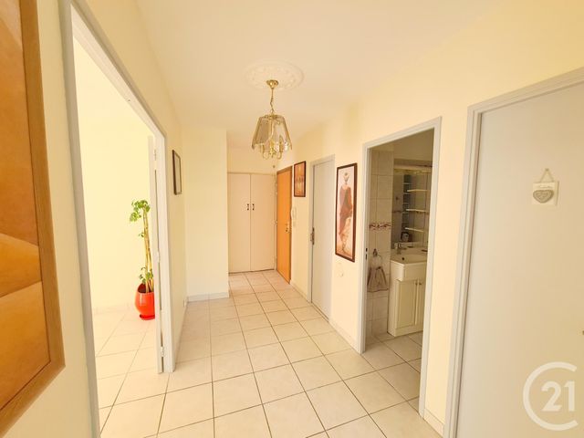 Appartement F3 à vendre - 4 pièces - 73.77 m2 - AUBENAS - 07 - RHONE-ALPES - Century 21 Agence Nogier Appartement F3 à vendre - 4 pièces - 73.77 m2 - AUBENAS - 07 - RHONE-ALPES - Century 21 Agence Nogier