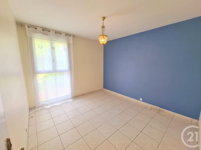 Appartement F3 à vendre - 4 pièces - 73.77 m2 - AUBENAS - 07 - RHONE-ALPES - Century 21 Agence Nogier Appartement F3 à vendre - 4 pièces - 73.77 m2 - AUBENAS - 07 - RHONE-ALPES - Century 21 Agence Nogier