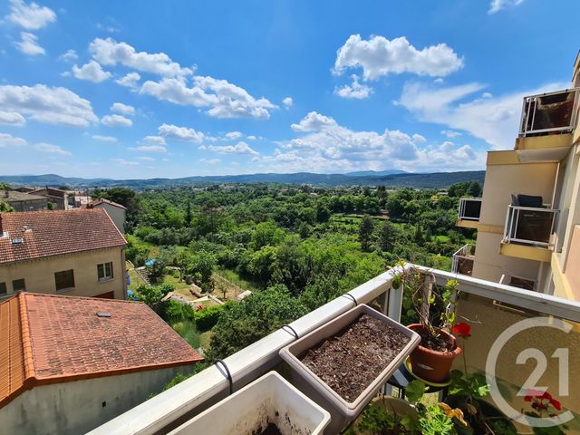 Appartement F5 à vendre - 5 pièces - 91.06 m2 - AUBENAS - 07 - RHONE-ALPES - Century 21 Agence Nogier Appartement F5 à vendre - 5 pièces - 91.06 m2 - AUBENAS - 07 - RHONE-ALPES - Century 21 Agence Nogier