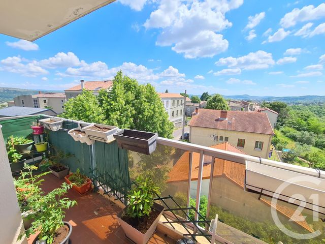 Appartement F5 à vendre - 5 pièces - 91.06 m2 - AUBENAS - 07 - RHONE-ALPES - Century 21 Agence Nogier Appartement F5 à vendre - 5 pièces - 91.06 m2 - AUBENAS - 07 - RHONE-ALPES - Century 21 Agence Nogier