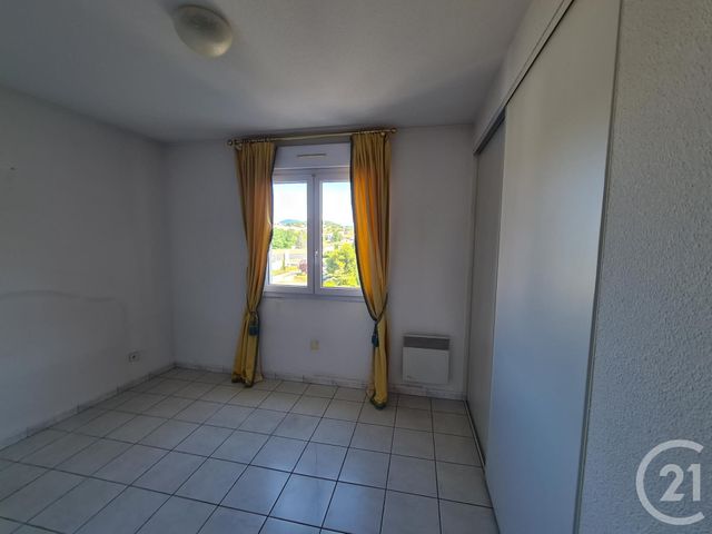 Afficher la photo en grand Appartement F4 à vendre - 5 pièces - 84.97 m2 - AUBENAS - 07 - RHONE-ALPES - Century 21 Agence Nogier