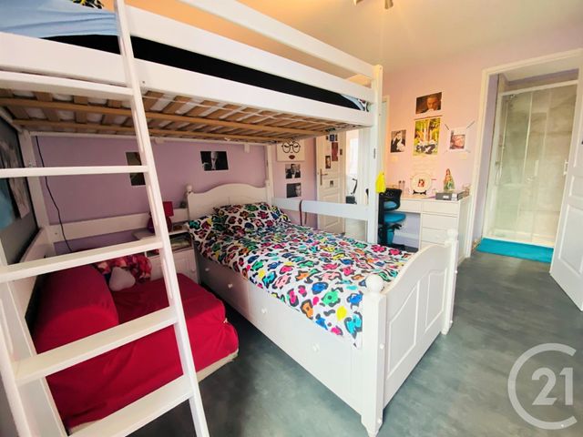 Afficher la photo en grand Appartement F3 à vendre - 3 pièces - 77.74 m2 - AUBENAS - 07 - RHONE-ALPES - Century 21 Agence Nogier