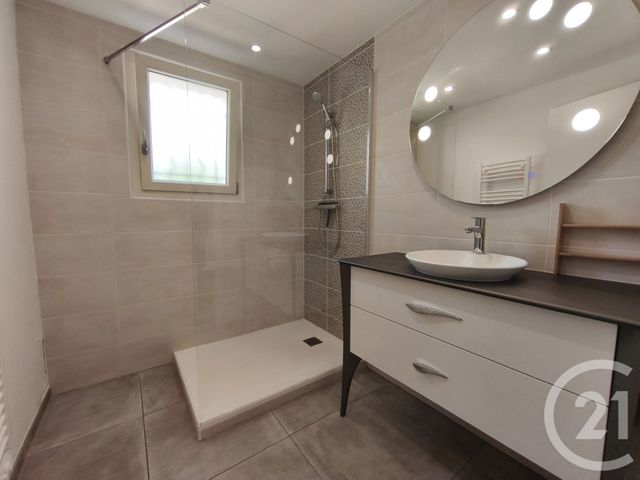Appartement F3 à louer - 3 pièces - 82.6 m2 - AUBENAS - 07 - RHONE-ALPES - Century 21 Agence Nogier