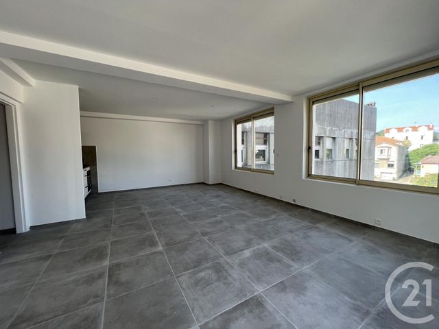 Appartement F3 à louer - 3 pièces - 82.6 m2 - AUBENAS - 07 - RHONE-ALPES - Century 21 Agence Nogier