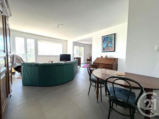 Appartement F3 à louer - 3 pièces - 83.04 m2 - AUBENAS - 07 - RHONE-ALPES - Century 21 Agence Nogier