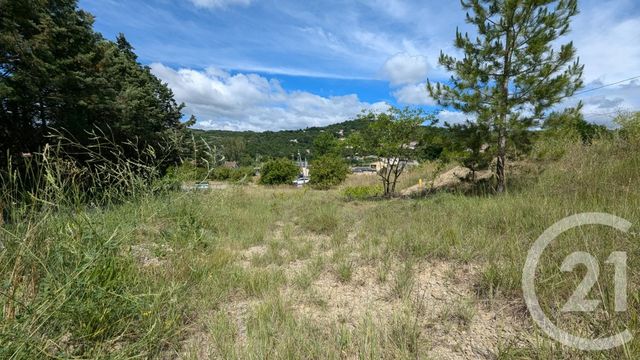 terrain - VESSEAUX - 07