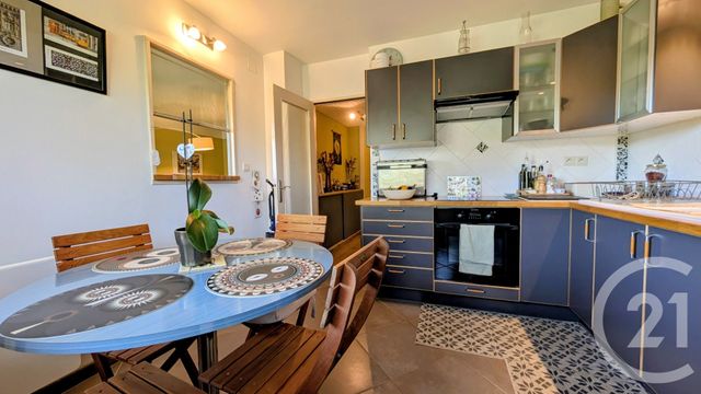 Appartement F2 à vendre - 2 pièces - 64.8 m2 - AUBENAS - 07 - RHONE-ALPES - Century 21 Agence Nogier