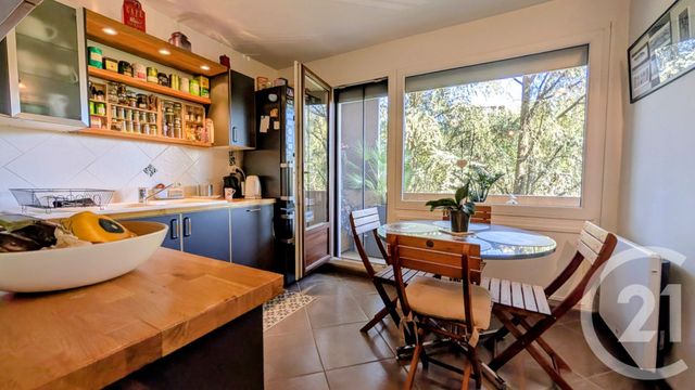 Appartement F2 à vendre - 2 pièces - 64.8 m2 - AUBENAS - 07 - RHONE-ALPES - Century 21 Agence Nogier