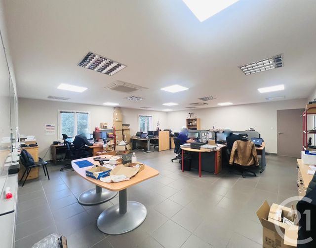 Afficher la photo en grand maison à vendre - 16 pièces - 550.0 m2 - LUSSAS - 07 - RHONE-ALPES - Century 21 Agence Nogier