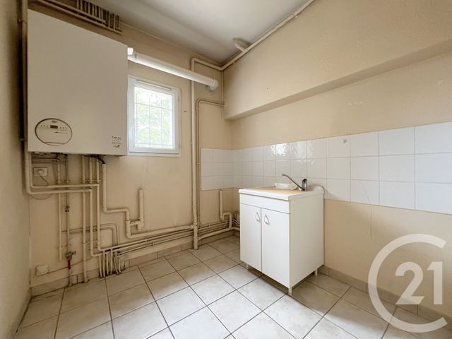 maison à louer - 5 pièces - 103.56 m2 - ST ETIENNE DE FONTBELLON - 07 - RHONE-ALPES - Century 21 Agence Nogier