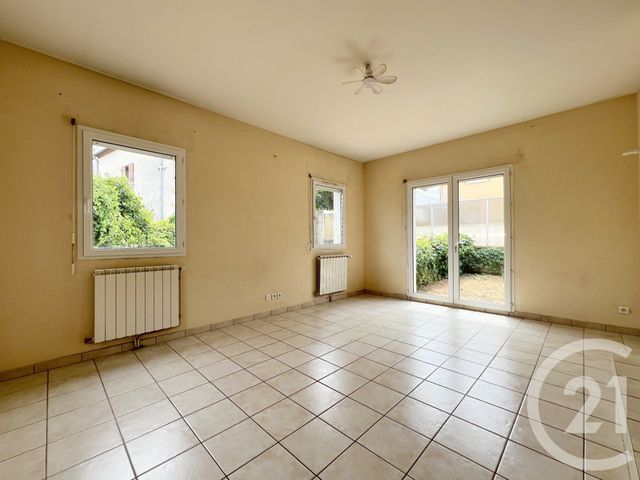 maison à louer - 5 pièces - 103.56 m2 - ST ETIENNE DE FONTBELLON - 07 - RHONE-ALPES - Century 21 Agence Nogier