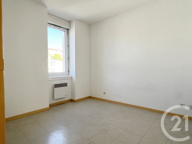 Appartement F2 à louer - 2 pièces - 43.4 m2 - AUBENAS - 07 - RHONE-ALPES - Century 21 Agence Nogier