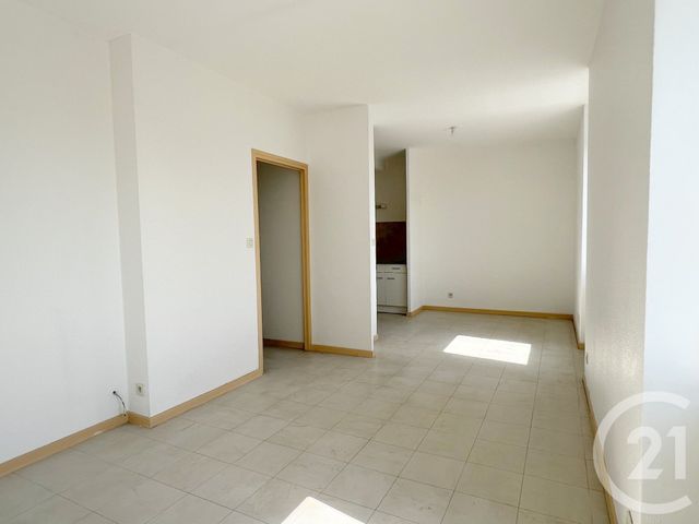 Appartement F2 à louer - 2 pièces - 43.4 m2 - AUBENAS - 07 - RHONE-ALPES - Century 21 Agence Nogier