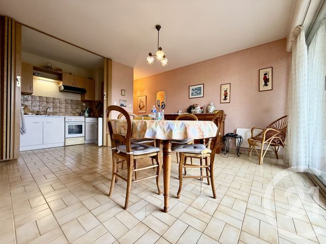 Afficher la photo en grand Appartement F3 à vendre - 2 pièces - 49.9 m2 - AUBENAS - 07 - RHONE-ALPES - Century 21 Agence Nogier