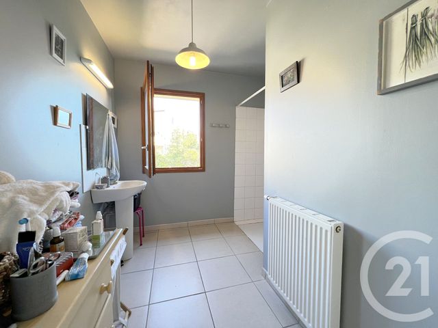 Appartement F3 à vendre - 3 pièces - 67.2 m2 - AUBENAS - 07 - RHONE-ALPES - Century 21 Agence Nogier
