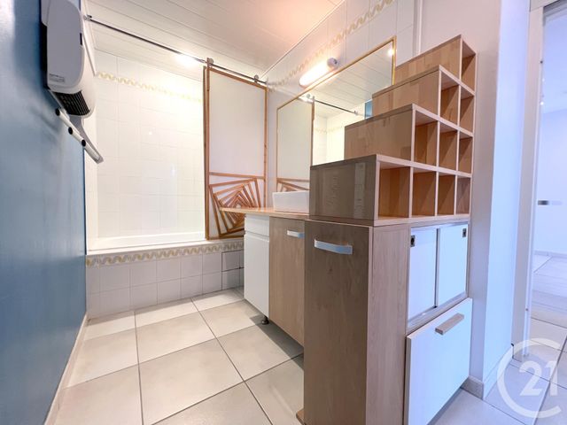 Appartement F2 à vendre - 2 pièces - 58.68 m2 - AUBENAS - 07 - RHONE-ALPES - Century 21 Agence Nogier