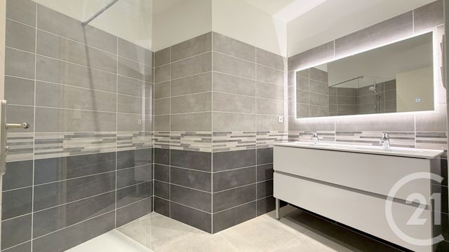 maison à louer - 3 pièces - 82.41 m2 - UCEL - 07 - RHONE-ALPES - Century 21 Agence Nogier