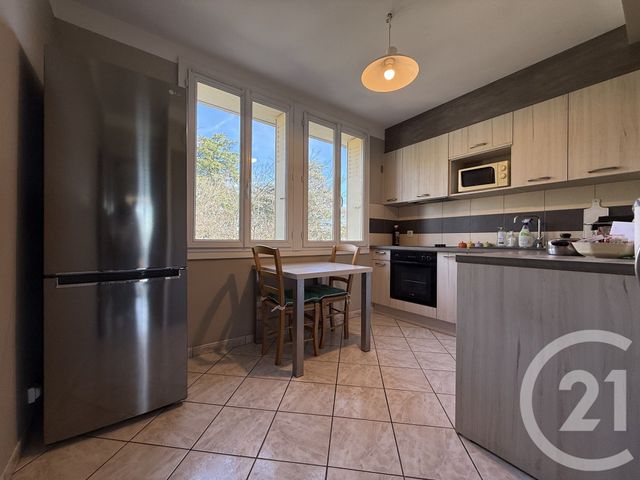 Appartement F3 à vendre - 4 pièces - 75.0 m2 - AUBENAS - 07 - RHONE-ALPES - Century 21 Agence Nogier