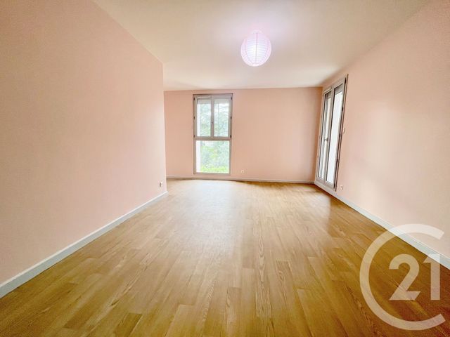 Appartement F3 à louer - 4 pièces - 75.1 m2 - AUBENAS - 07 - RHONE-ALPES - Century 21 Agence Nogier