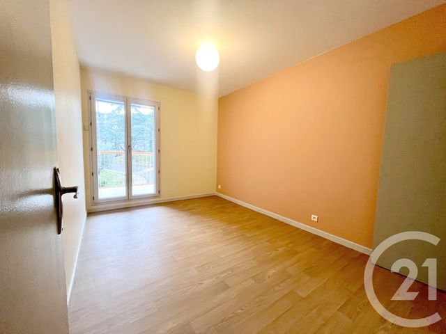Appartement F3 à louer - 4 pièces - 75.1 m2 - AUBENAS - 07 - RHONE-ALPES - Century 21 Agence Nogier