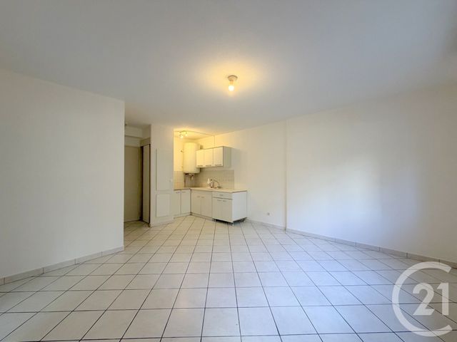 Appartement F3 à louer AUBENAS