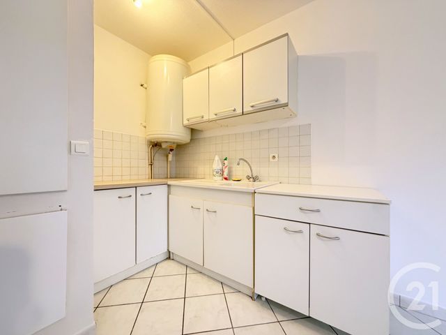 Appartement F3 à louer - 3 pièces - 45.9 m2 - AUBENAS - 07 - RHONE-ALPES - Century 21 Agence Nogier