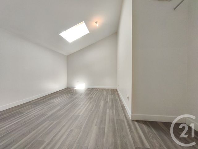 maison à louer - 6 pièces - 151.0 m2 - MERCUER - 07 - RHONE-ALPES - Century 21 Agence Nogier