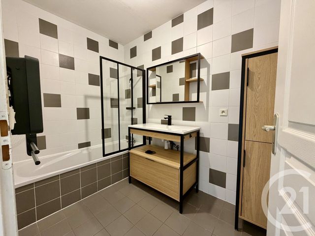 Appartement F4 à louer - 4 pièces - 94.49 m2 - AUBENAS - 07 - RHONE-ALPES - Century 21 Agence Nogier
