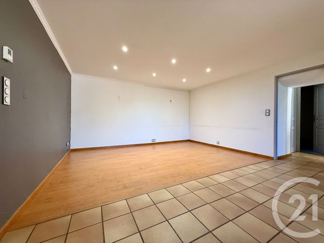Appartement F3 à vendre - 4 pièces - 72.28 m2 - ST PRIVAT - 07 - RHONE-ALPES - Century 21 Agence Nogier