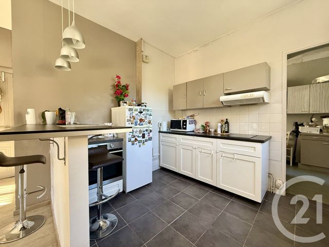 Appartement F3 à vendre - 2 pièces - 49.1 m2 - VALS LES BAINS - 07 - RHONE-ALPES - Century 21 Agence Nogier