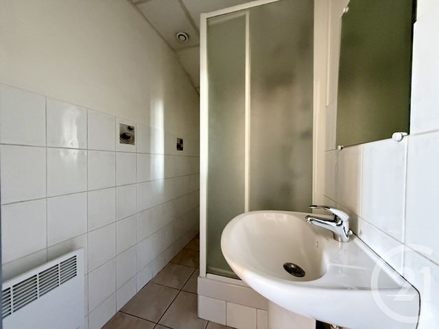 Appartement Studio à louer - 2 pièces - 24.58 m2 - AUBENAS - 07 - RHONE-ALPES - Century 21 Agence Nogier